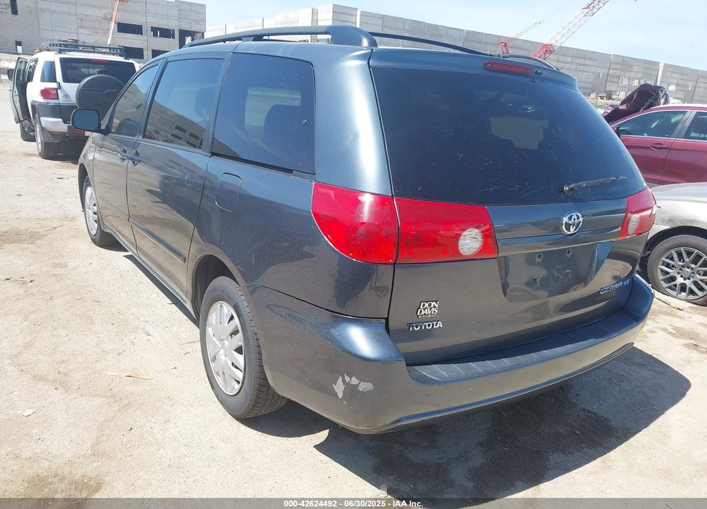 2008 TOYOTA SIENNA VIN: 5TDZK23C18S142921