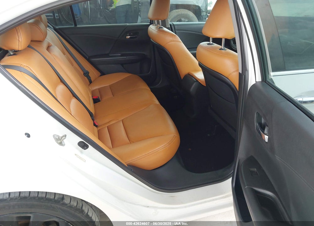 2014 HONDA ACCORD VIN: 1HGCR2F59EA284197