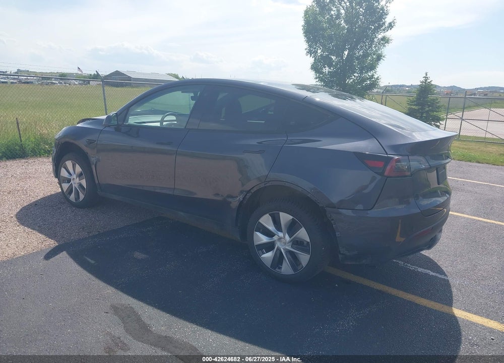 2021 TESLA MODEL Y VIN: 5YJYGDEE2MF241642
