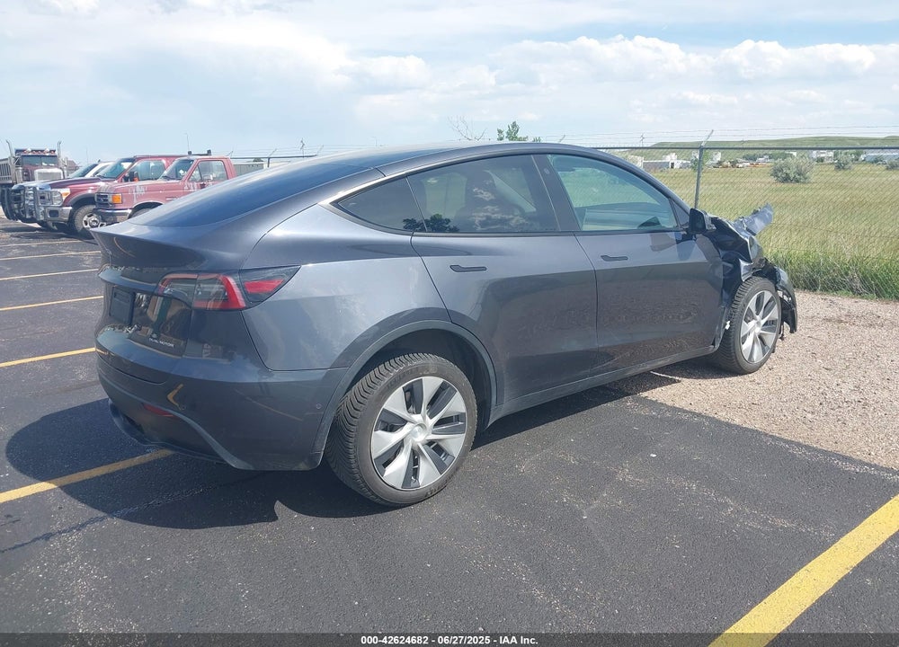 2021 TESLA MODEL Y VIN: 5YJYGDEE2MF241642