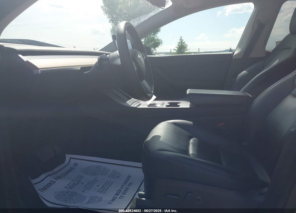 2021 TESLA MODEL Y VIN: 5YJYGDEE2MF241642