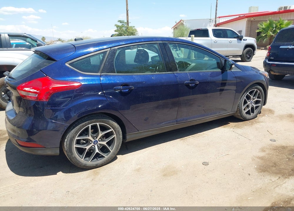 2017 FORD FOCUS SEL VIN: 1FADP3M22HL263682