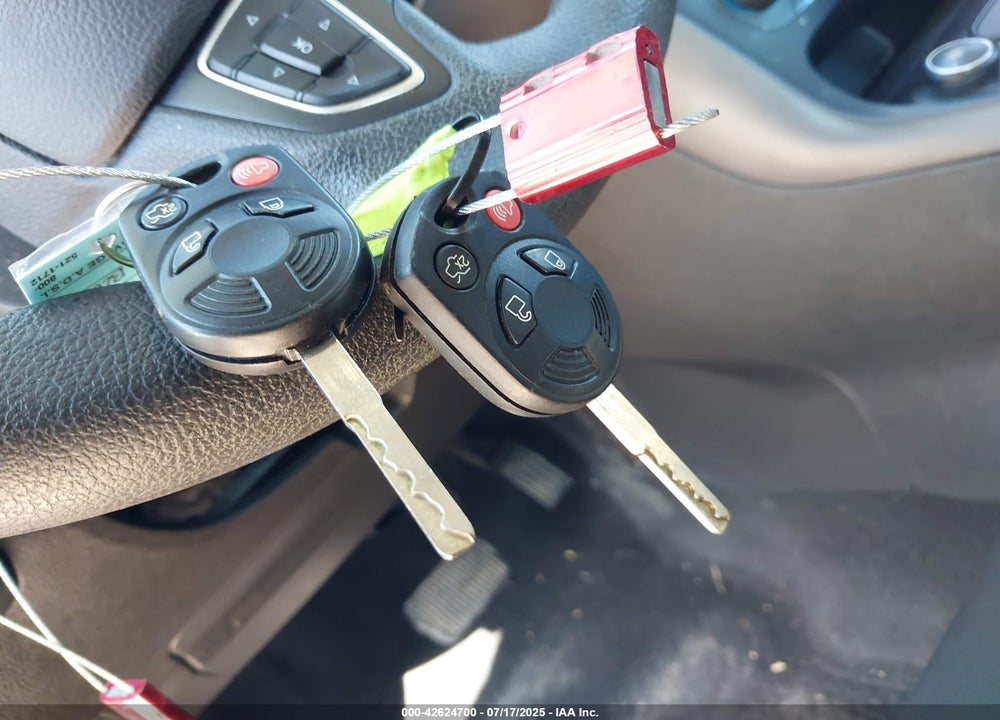 2017 FORD FOCUS SEL VIN: 1FADP3M22HL263682