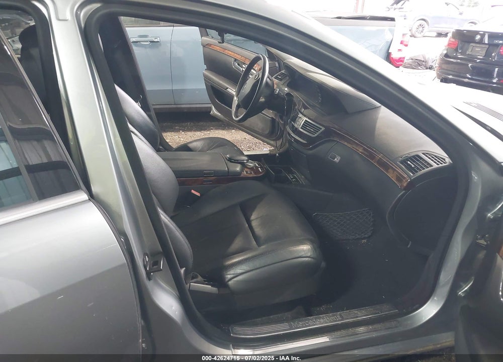 2007 MERCEDES-BENZ S CLASS VIN: WDDNG86X47A102271