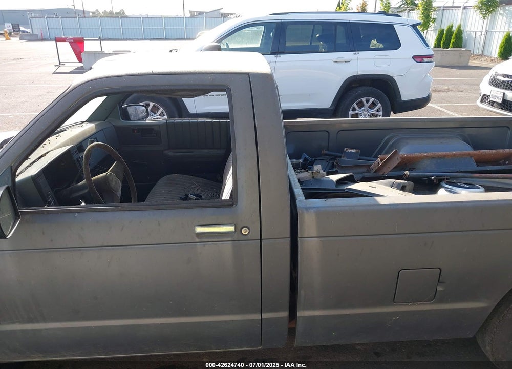 1986 CHEVROLET S TRUCK S10 VIN: 1GCCS14RXG8188429