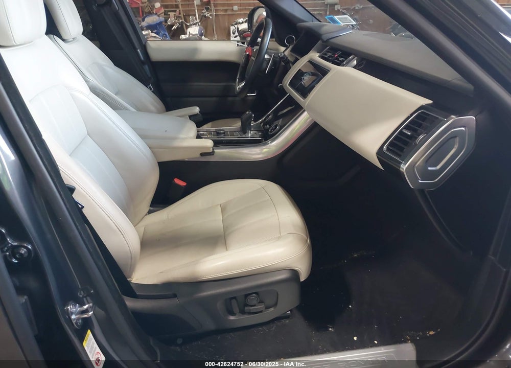 2022 LAND ROVER RANGE ROVER SPORT VIN: SALWR2SE4NA799635