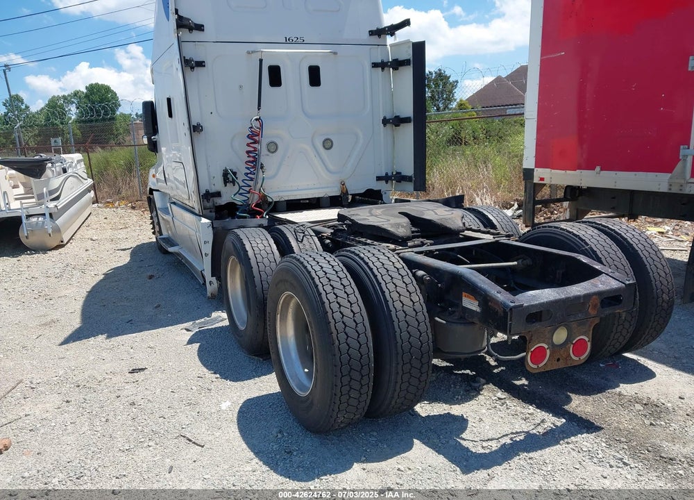 2016 FREIGHTLINER CASCADIA 125 VIN: 3AKJGLD62GSGV1848