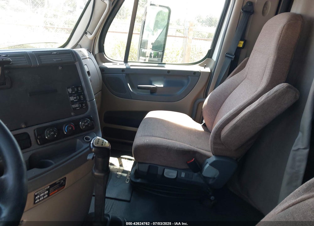 2016 FREIGHTLINER CASCADIA 125 VIN: 3AKJGLD62GSGV1848