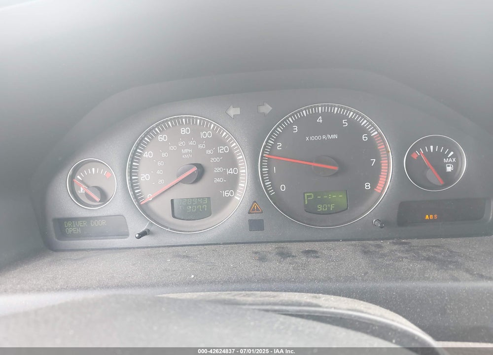 2005 VOLVO S60 2.5T VIN: YV1RS592152472278