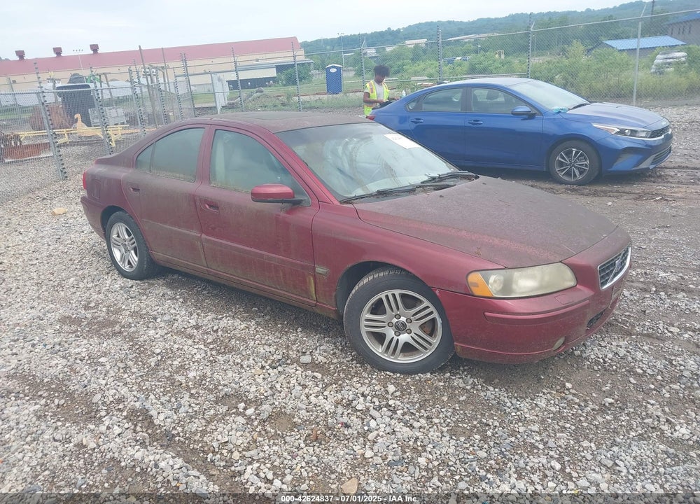 2005 VOLVO S60 2.5T VIN: YV1RS592152472278