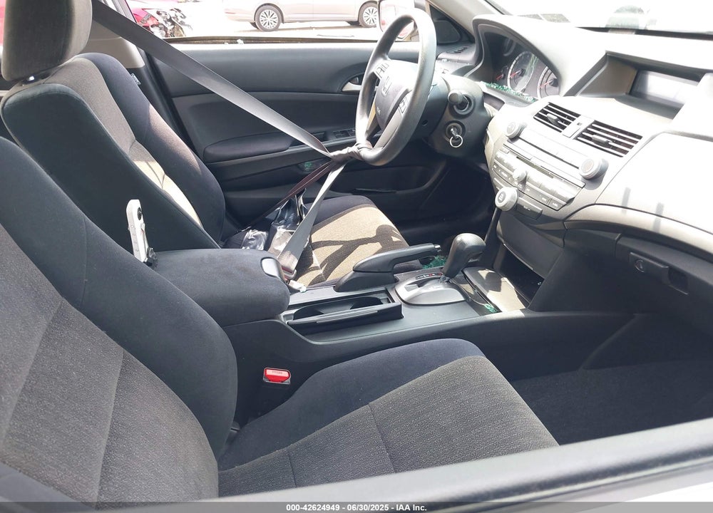 2009 HONDA ACCORD VIN: 1HGCP26329A117819