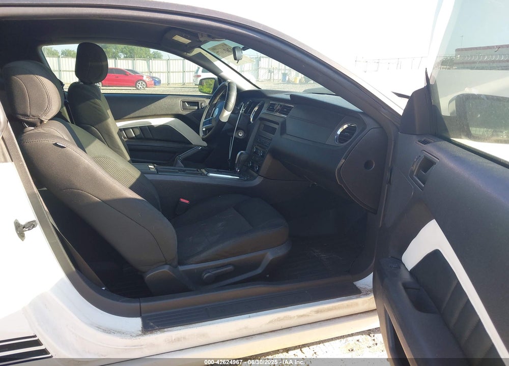 2013 FORD MUSTANG V6 VIN: 1ZVBP8AM6D5275978
