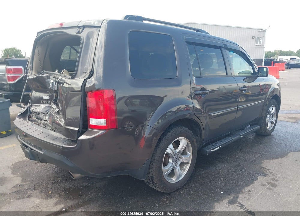 2012 HONDA PILOT VIN: 5FNYF4H55CB017097