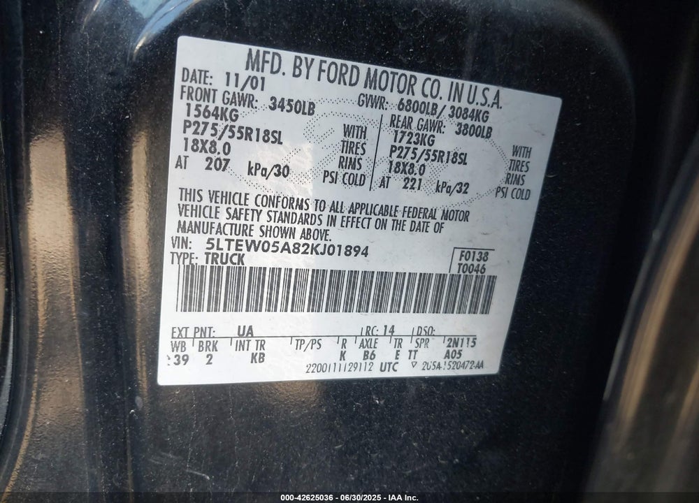 2002 LINCOLN BLACKWOOD VIN: 5LTEW05A82KJ01894
