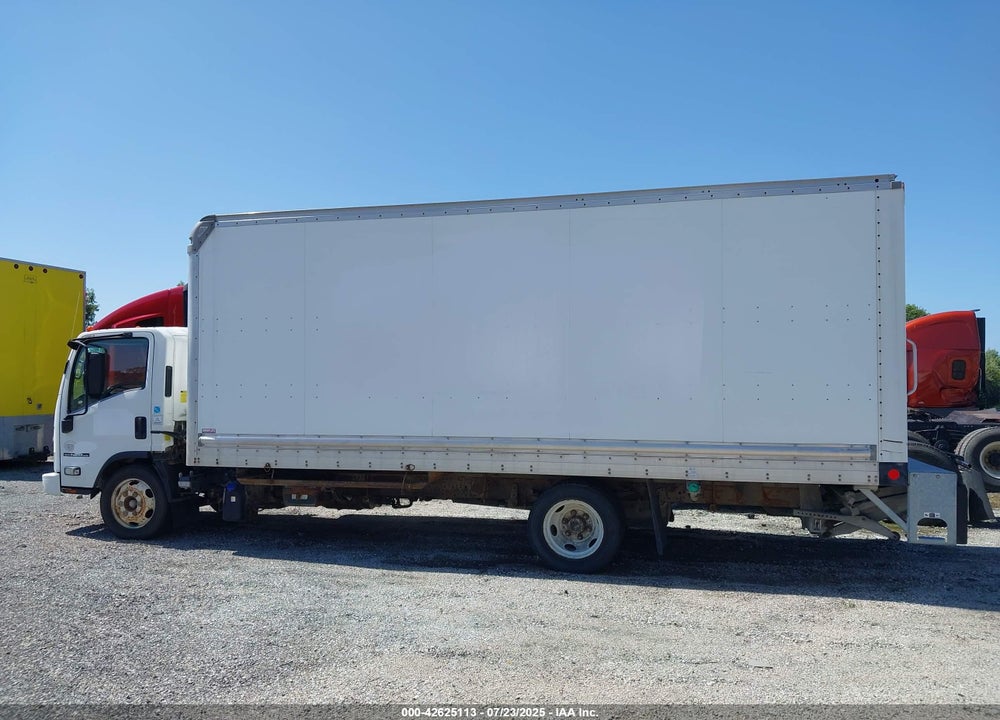 2015 ISUZU NPR DSL REG AT VIN: JALC4W163F7K00599