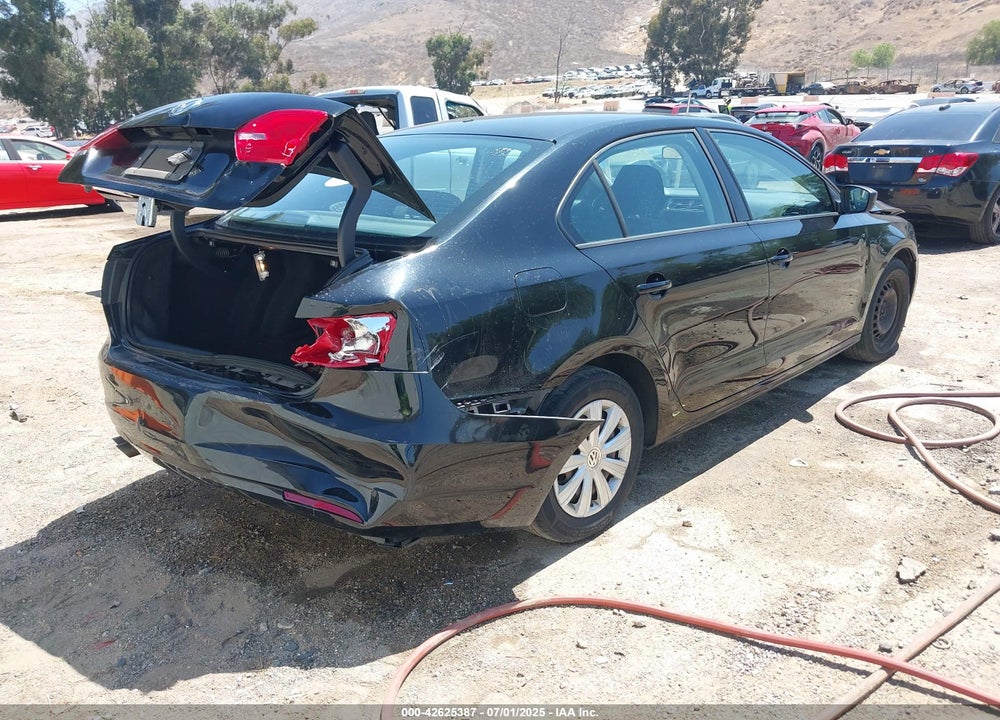 2013 VOLKSWAGEN JETTA 2.0L S VIN: 3VW2K7AJ8DM401931