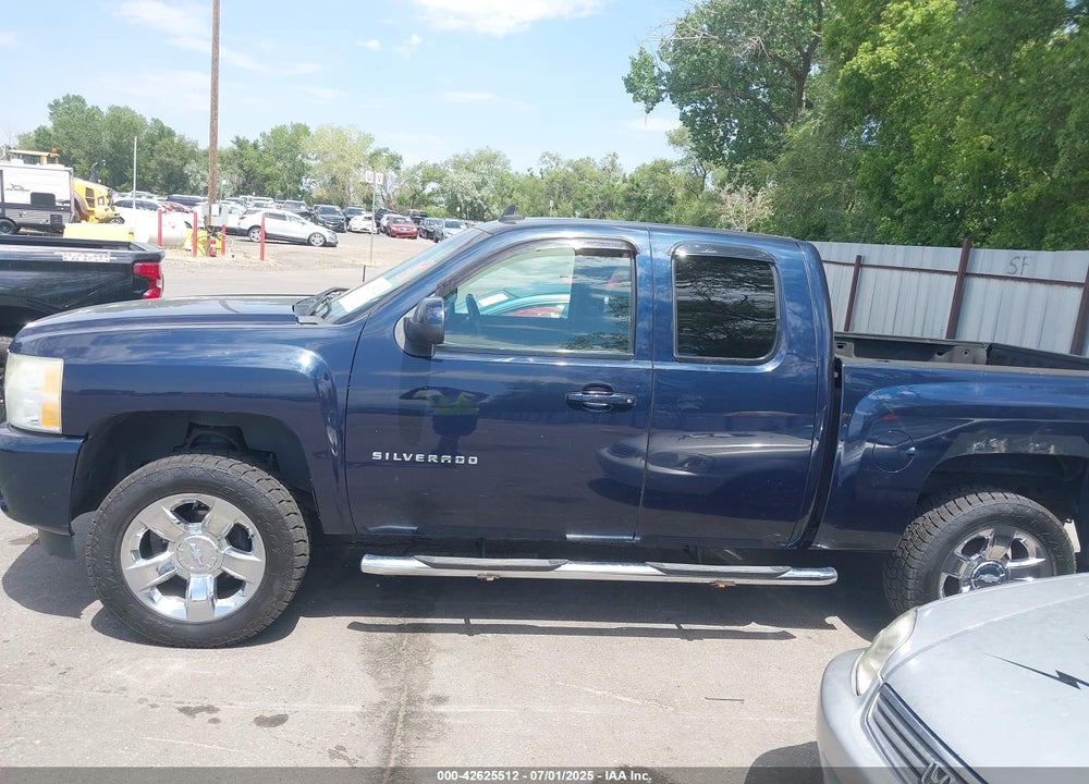 2007 CHEVROLET SILVERADO VIN: 1GCEK19J17Z558639