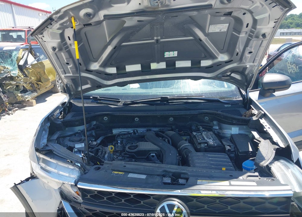 2022 VOLKSWAGEN TAOS VIN: 3VVMX7B25NM026703