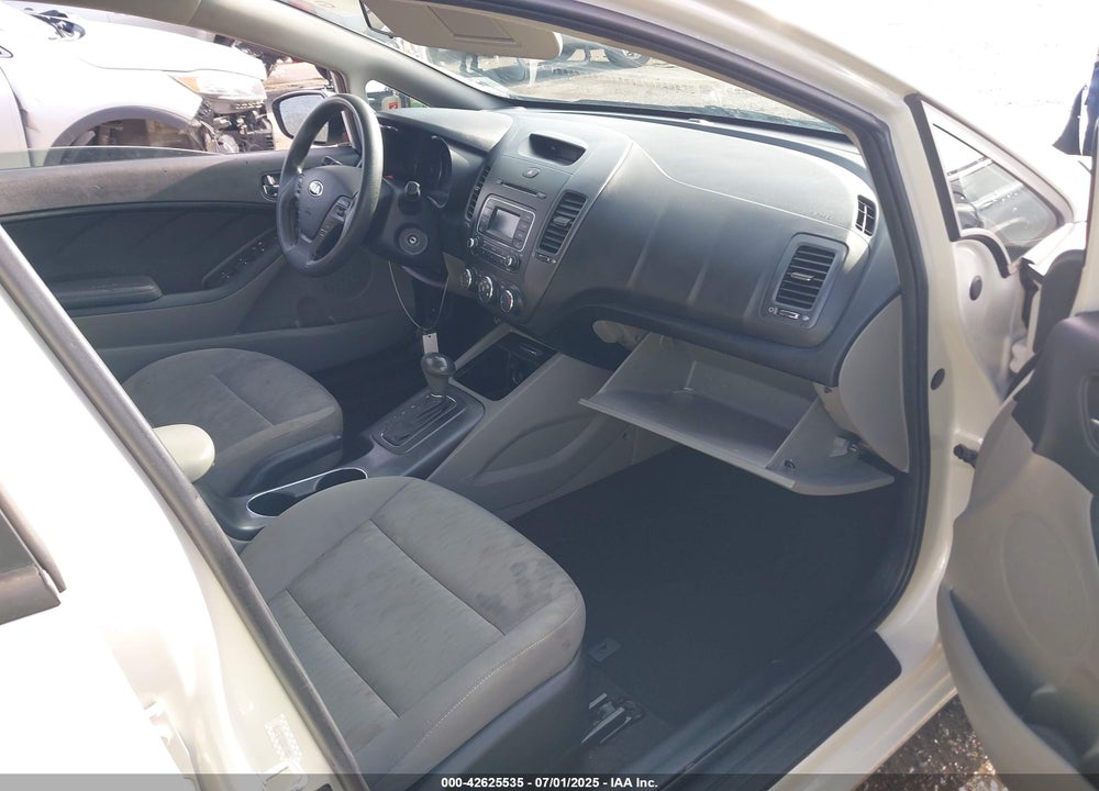 2015 KIA FORTE VIN: KNAFK4A63F5351704
