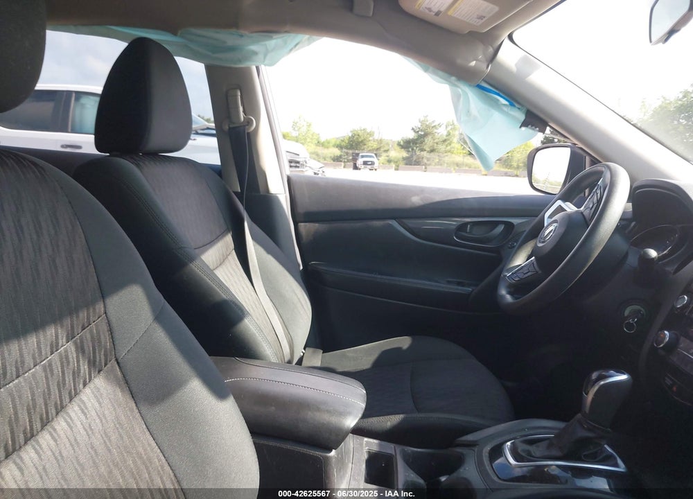 2019 NISSAN ROGUE VIN: 5N1AT2MT5KC843538