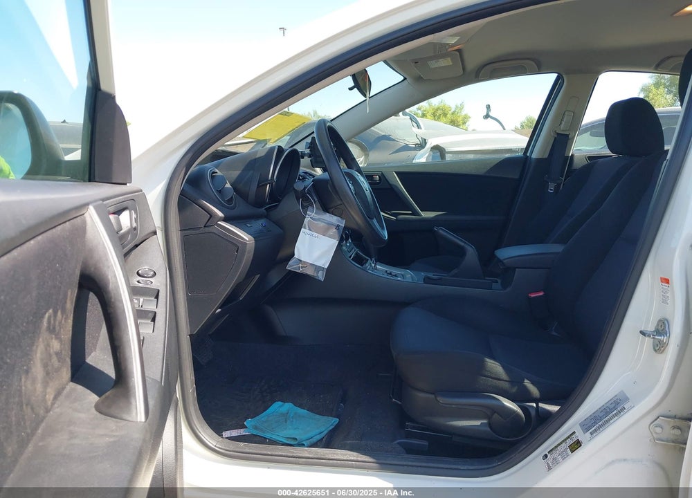 2011 MAZDA MAZDA3 VIN: JM1BL1UG9B1479416