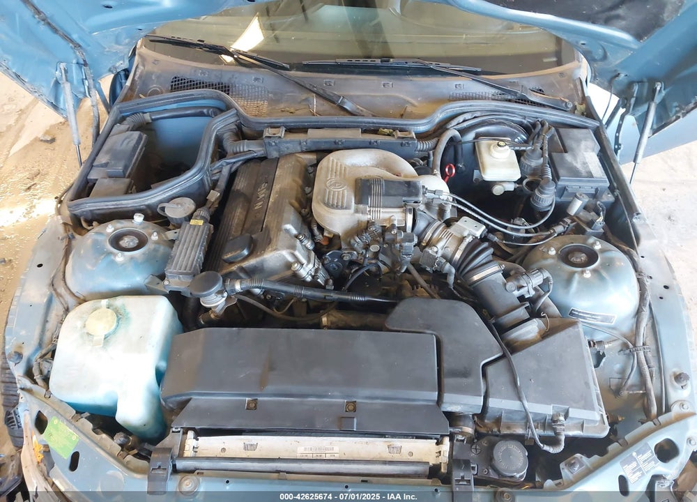 1998 BMW Z3 1.9 VIN: 4USCH7323WLE06533