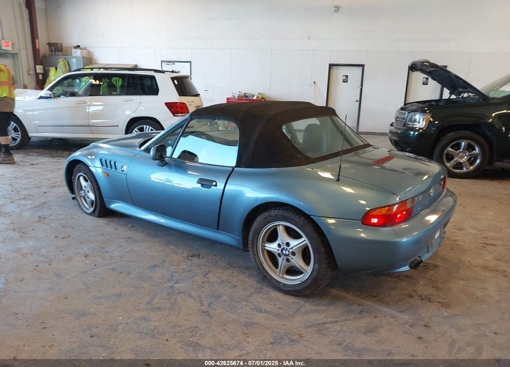 1998 BMW Z3 1.9 VIN: 4USCH7323WLE06533
