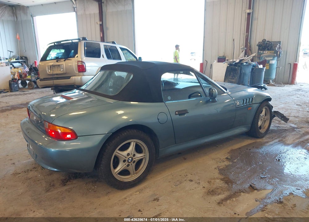 1998 BMW Z3 1.9 VIN: 4USCH7323WLE06533