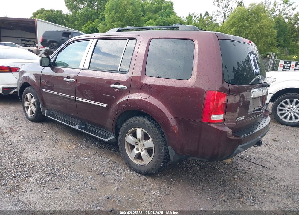 2011 HONDA PILOT EX-L VIN: 5FNYF4H65BB050365