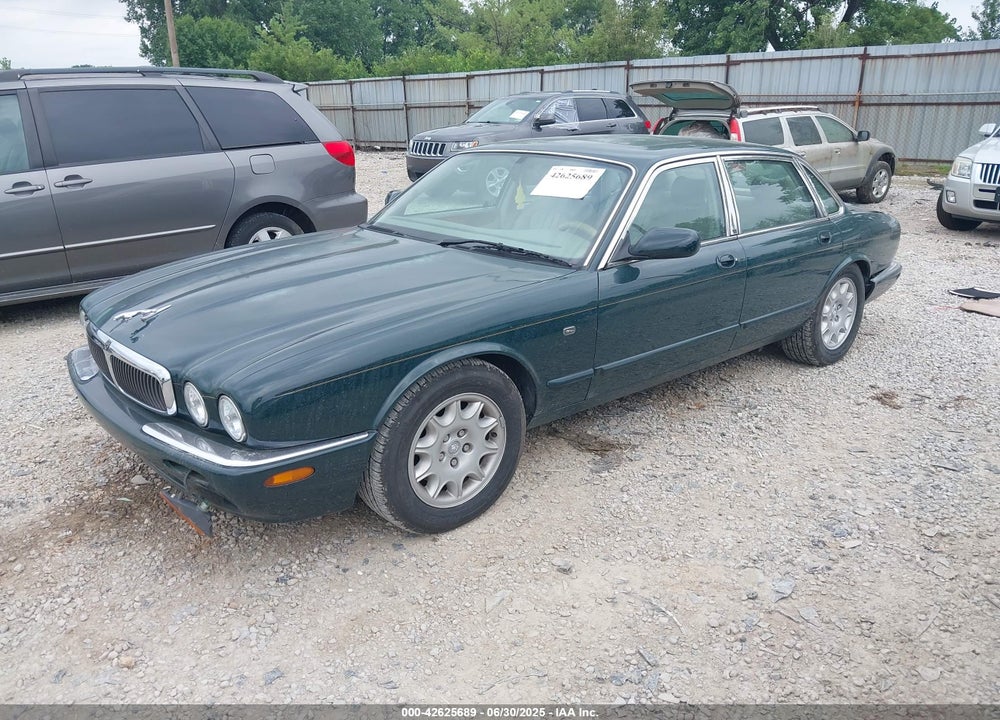 1998 JAGUAR XJ8 VIN: SAJHX1245WC838179