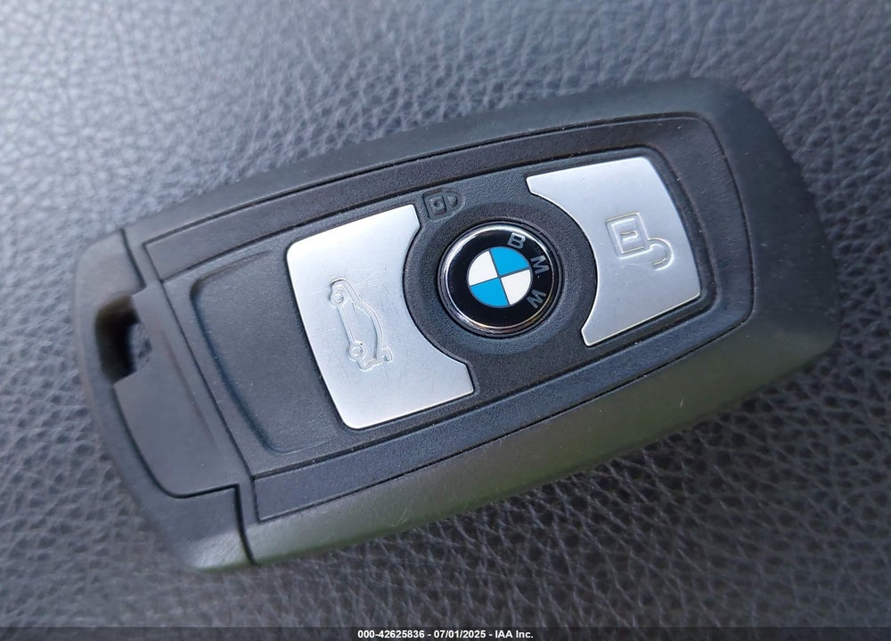 2014 BMW 3 SERIES VIN: WBA3B1G55ENN90430