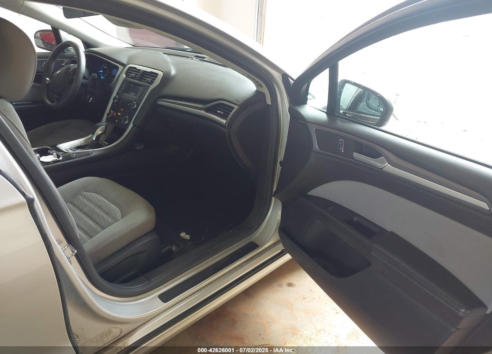 2016 FORD FUSION VIN: 3FA6P0G75GR274240