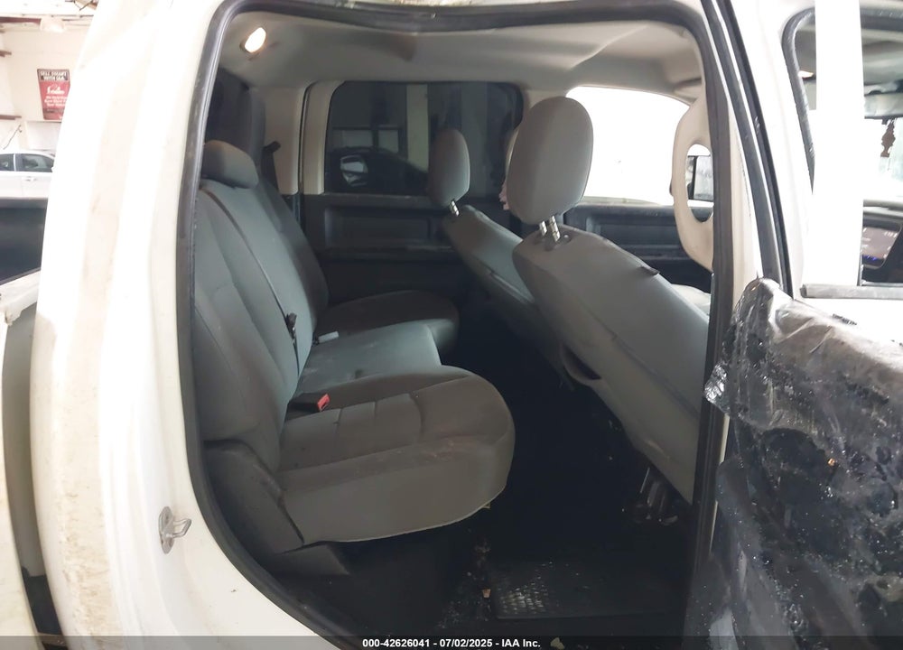 2013 RAM 2500 TRADESMAN VIN: 3C6UR5CL1DG575999