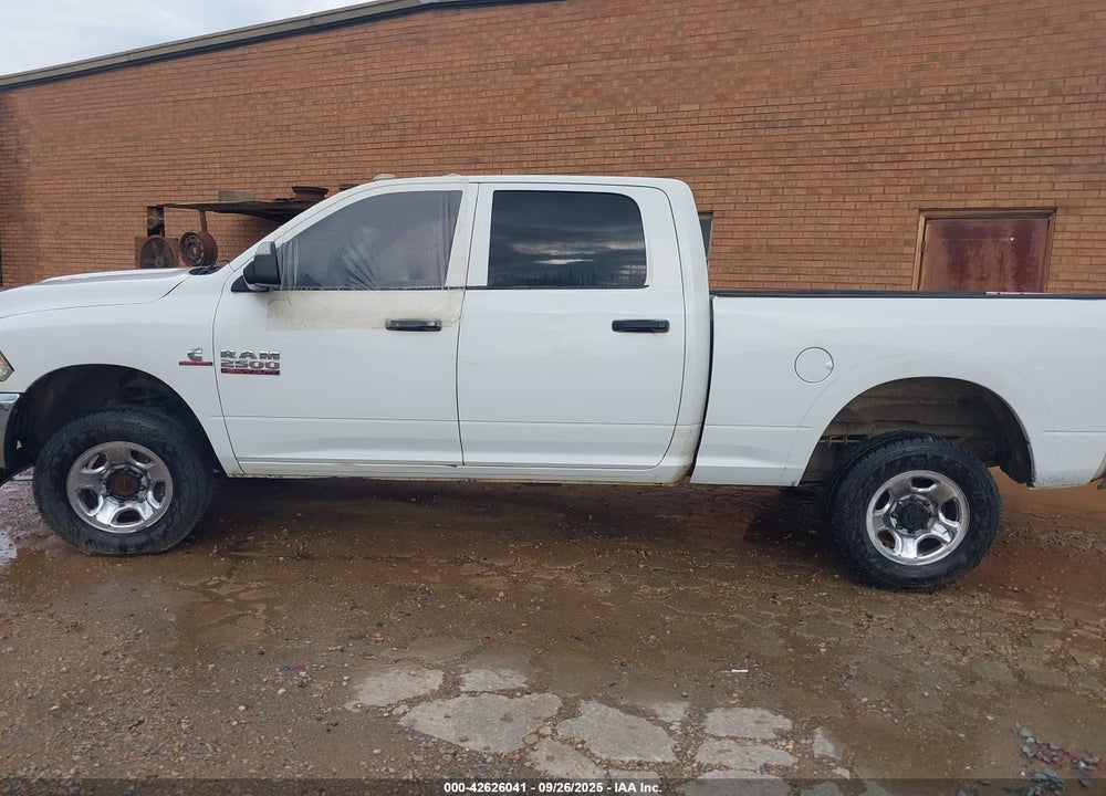 2013 RAM 2500 TRADESMAN VIN: 3C6UR5CL1DG575999