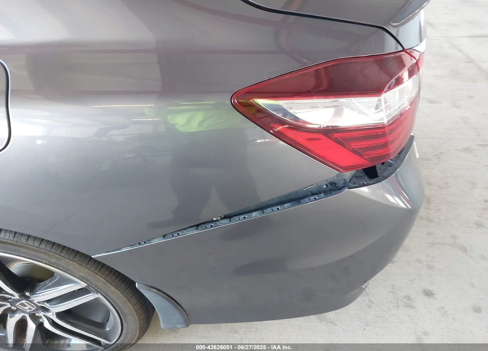 2016 HONDA ACCORD VIN: 1HGCR2F61GA157973