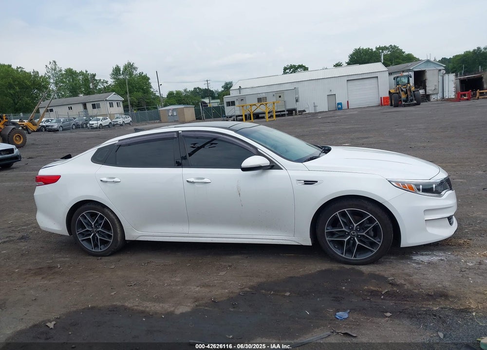 2016 KIA OPTIMA VIN: 5XXGU4L3XGG099256