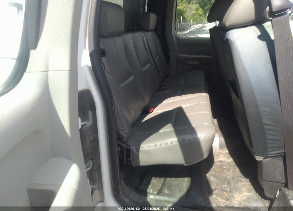 2013 CHEVROLET SILVERADO 1500 VIN: 1GCRKPE76DZ304127
