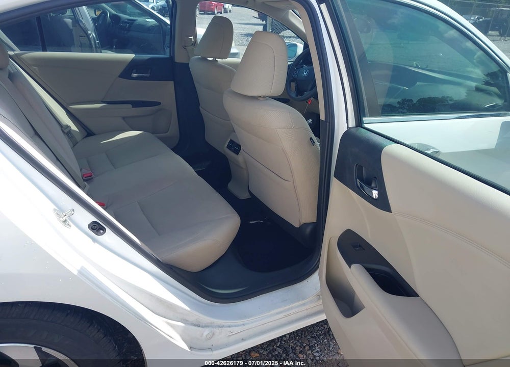2016 HONDA ACCORD VIN: 1HGCR2F76GA027650
