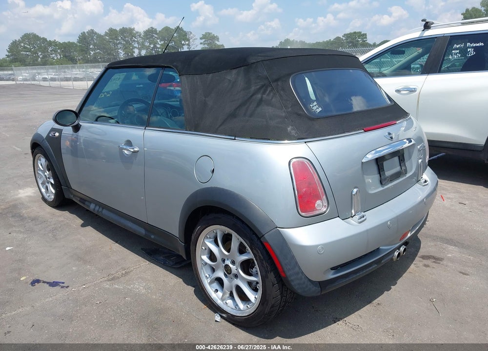2007 MINI COOPER S VIN: WMWRH33597TJ43981