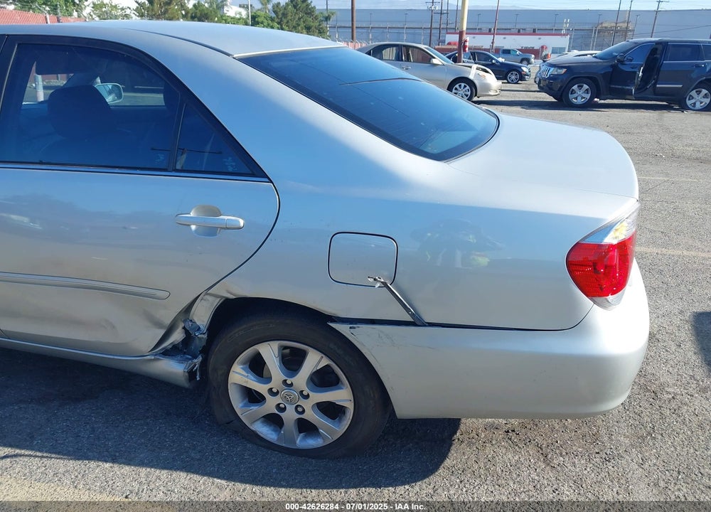 2005 TOYOTA CAMRY VIN: 4T1BF32KX5U592011