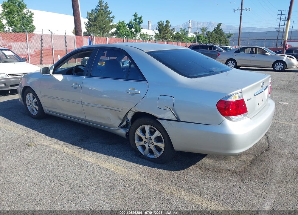 2005 TOYOTA CAMRY VIN: 4T1BF32KX5U592011