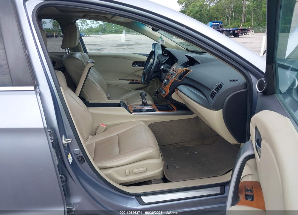 2014 ACURA RDX VIN: 5J8TB3H31EL016870
