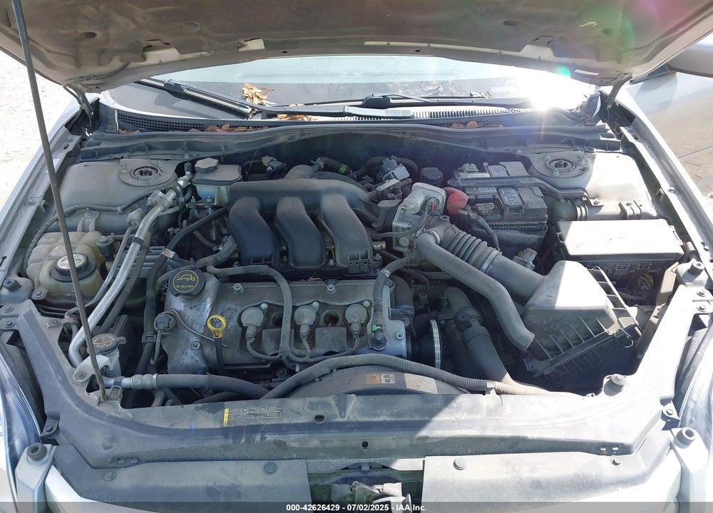2008 FORD FUSION VIN: 3FAHP08108R124671