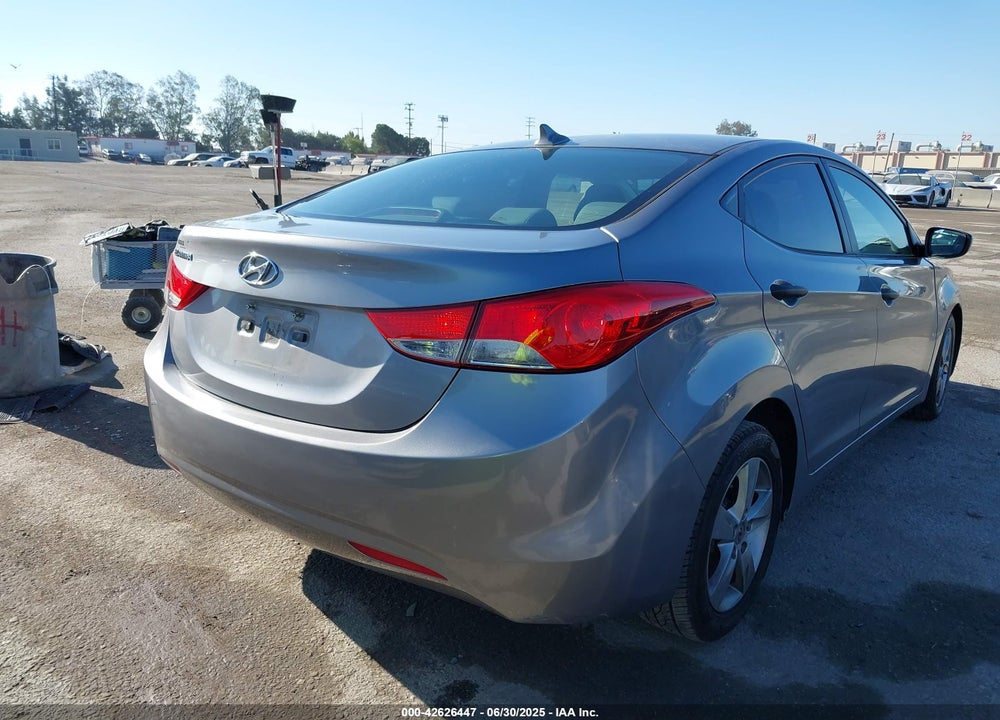 2012 HYUNDAI ELANTRA VIN: KMHDH4AE4CU427508