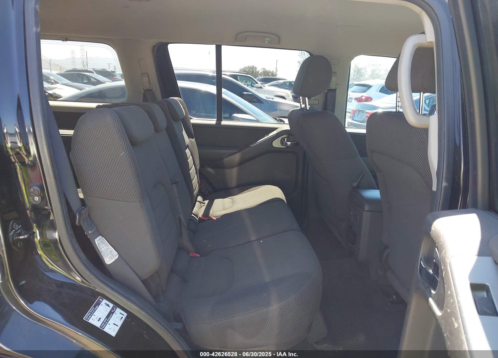 2005 NISSAN PATHFINDER XE VIN: 5N1AR18UX5C721693