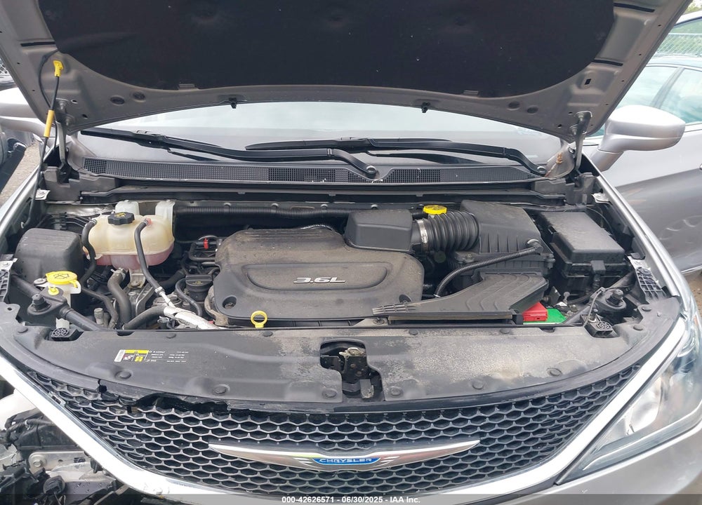 2017 CHRYSLER PACIFICA VIN: 2C4RC1BG1HR729432