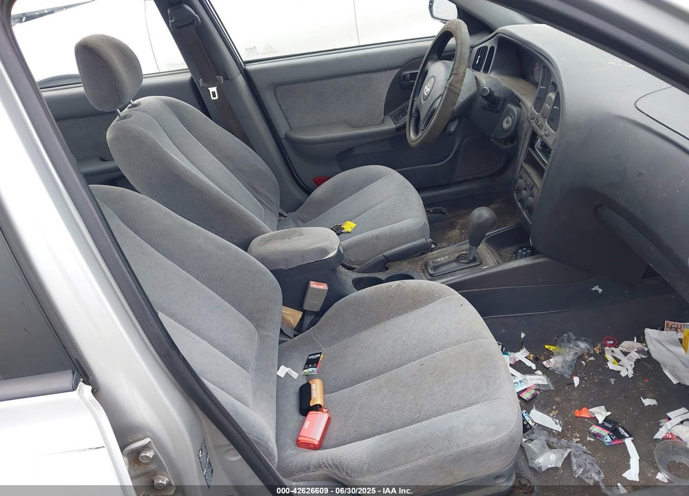 2006 HYUNDAI ELANTRA VIN: KMHDN46D66U367888