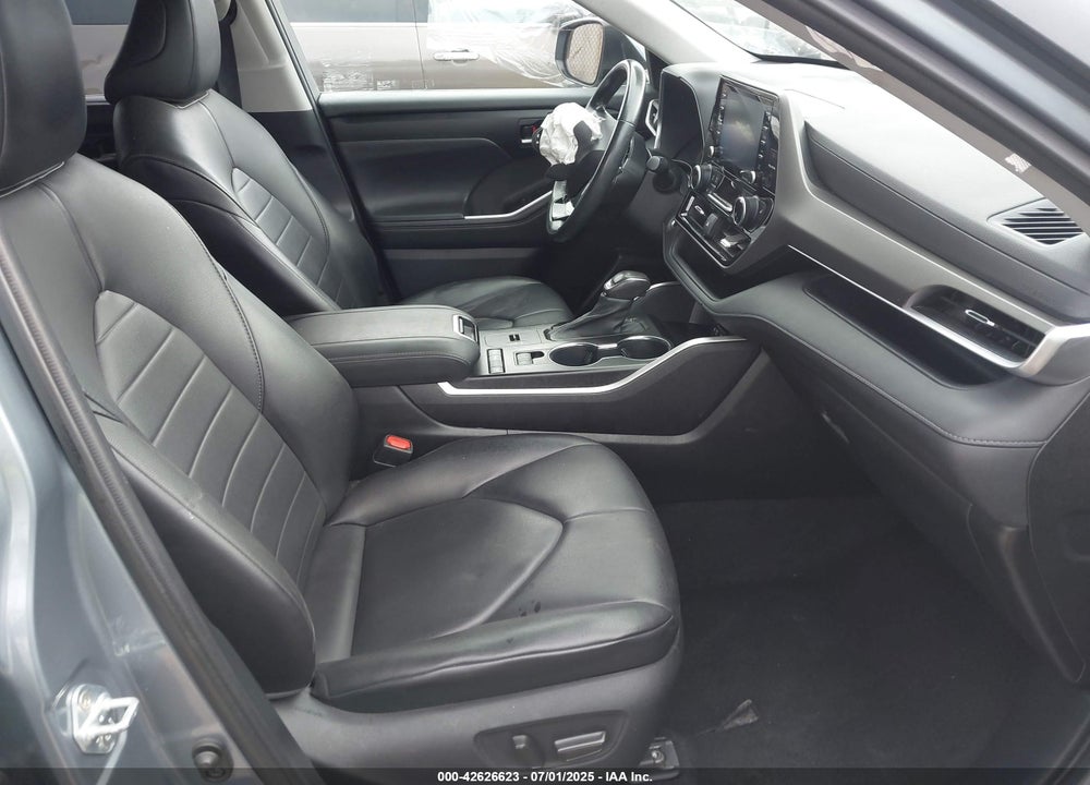 2021 TOYOTA HIGHLANDER VIN: 5TDHZRAH4MS066586