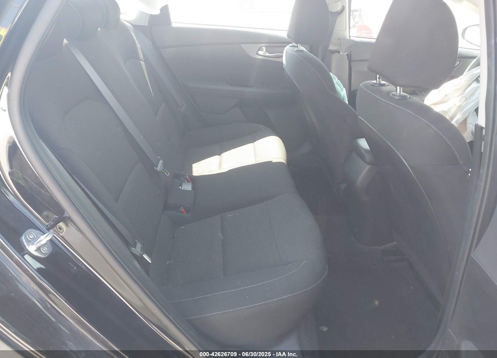 2021 KIA FORTE VIN: 3KPF24AD6ME286088
