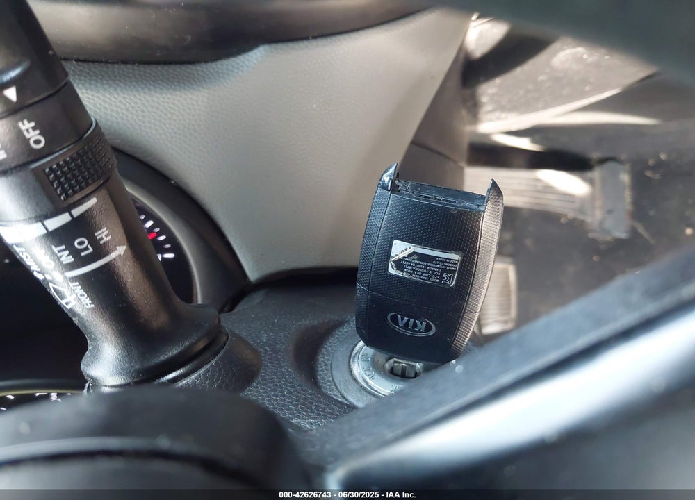 2014 KIA SOUL VIN: KNDJN2A21E7057727